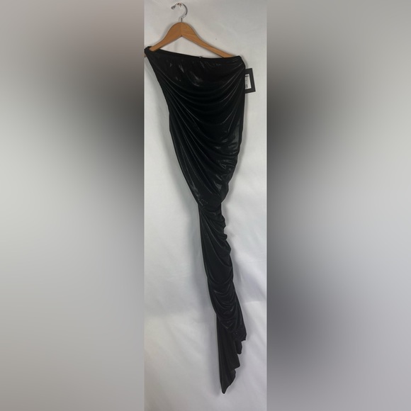 REVOLVE Norma Kamali Diana Gown in Black - Picture 4 of 6